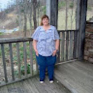 Meet your Posher, Leslie